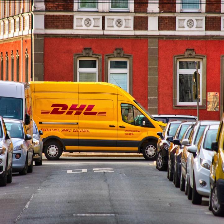 delivery van city